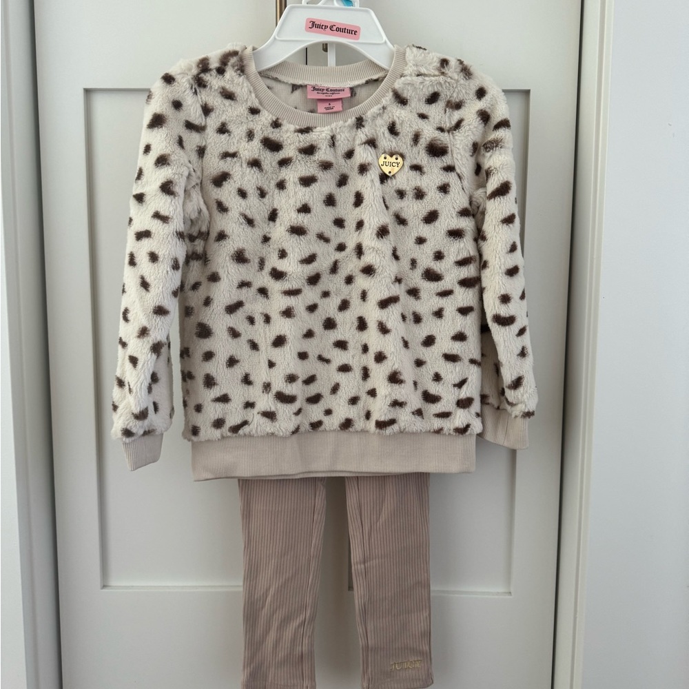 Juicy Couture 2 piece set size 5. NWT sweater and leggings